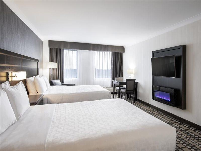 Clarion Hotel & Suites Winnipeg Exterior photo